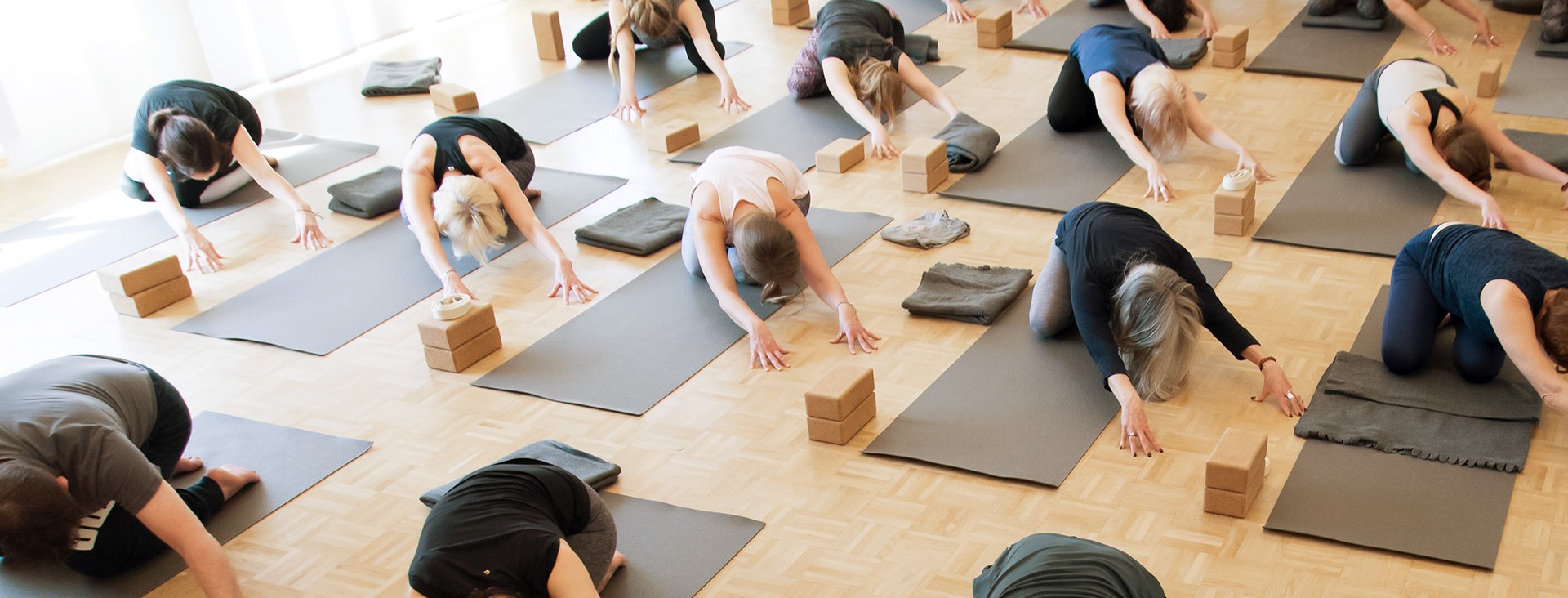 yogannette kursplan header klasse